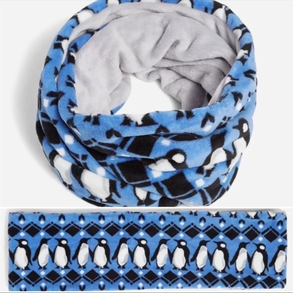 Vera Bradley Fleece Loop Infinity Scarf Blue Penguins Intarsia